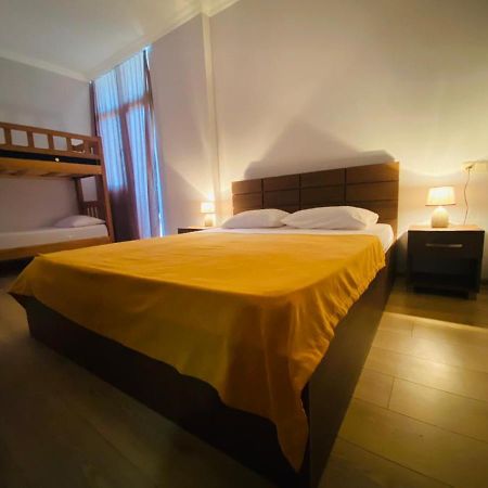Mimino Aparthotel บาทูมิ ภายนอก รูปภาพ