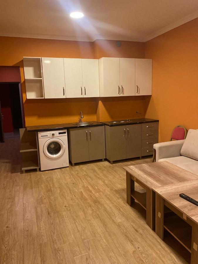 Mimino Aparthotel บาทูมิ ภายนอก รูปภาพ