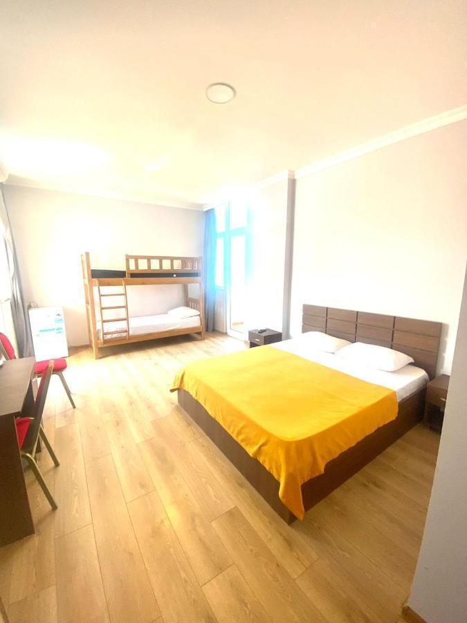 Mimino Aparthotel บาทูมิ ภายนอก รูปภาพ