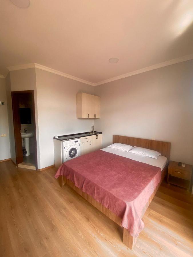 Mimino Aparthotel บาทูมิ ภายนอก รูปภาพ