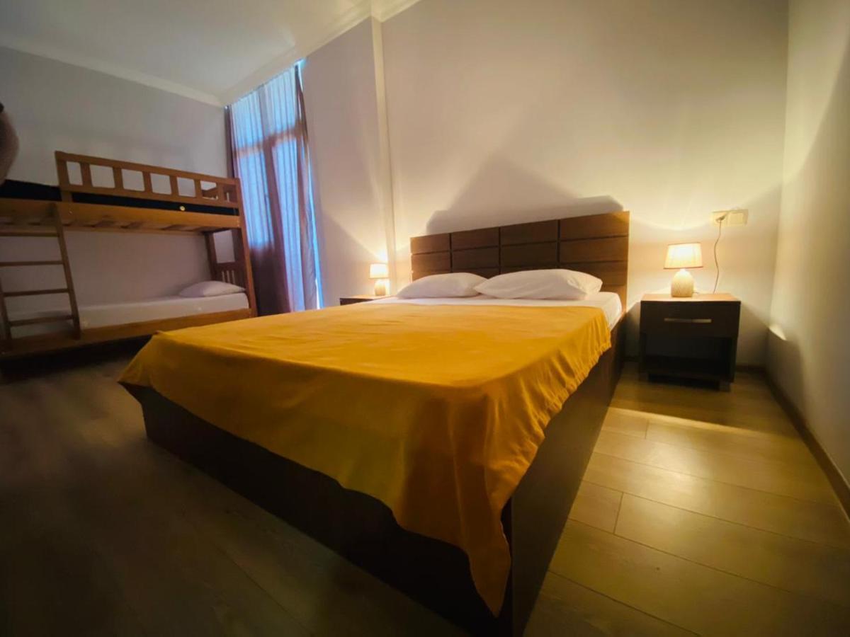 Mimino Aparthotel บาทูมิ ภายนอก รูปภาพ